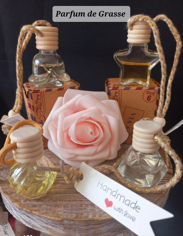 DIFFUSEUR PARFUM POUR VOITURE 