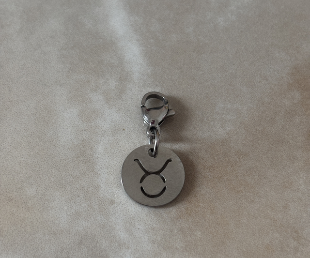 Charms - ♉️
