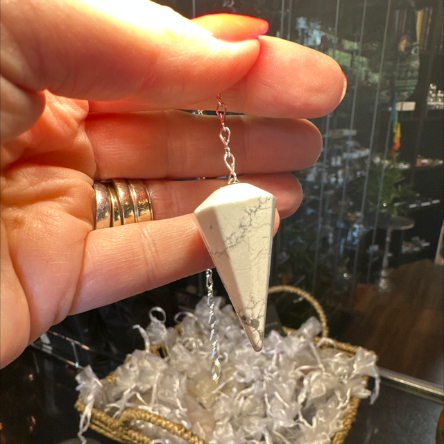White Howlite Pendulum