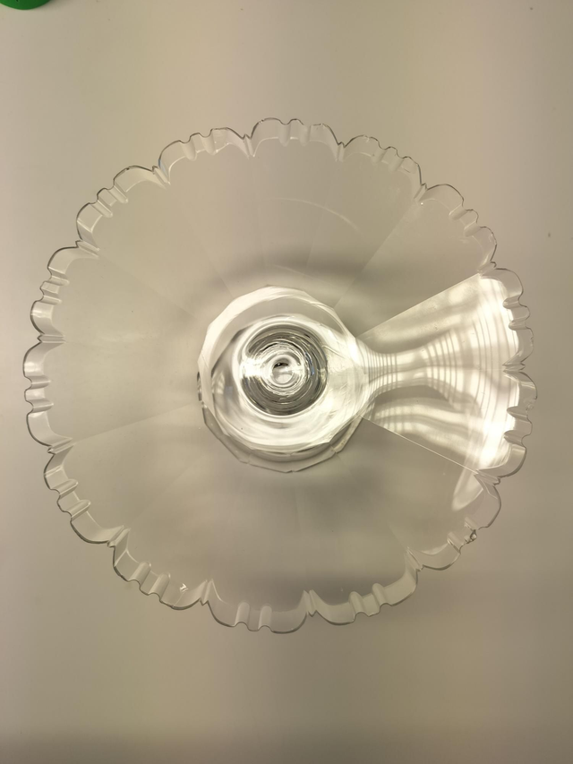 Tarjoiluvati jalallinen #087