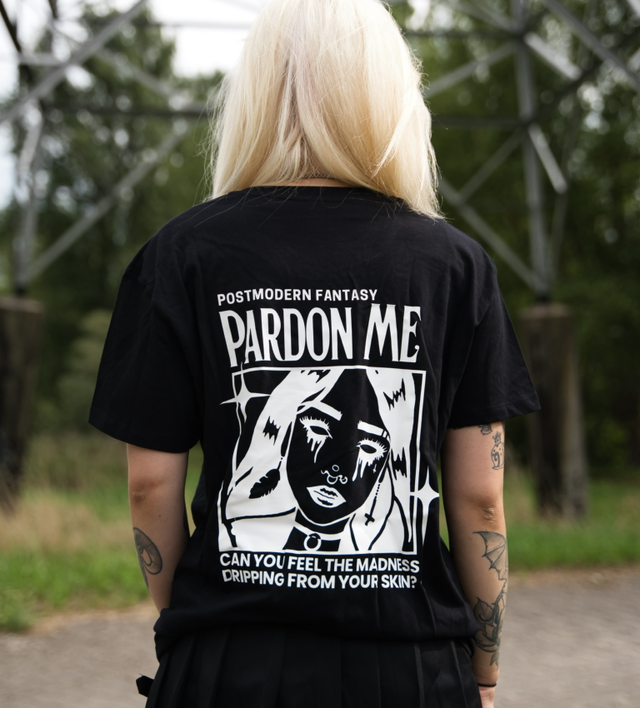 T-Shirt - „Pardon Me“ Black White