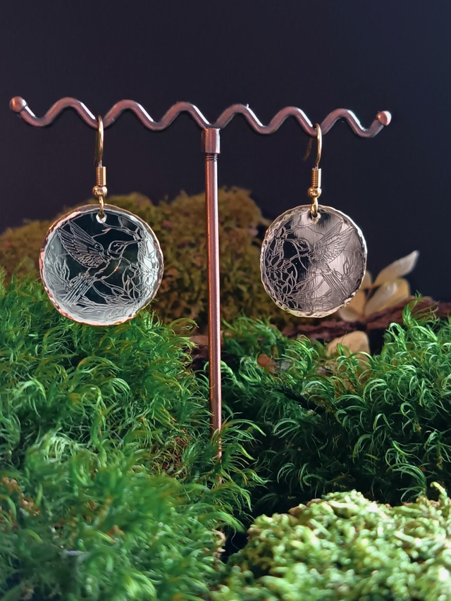 Boucles d'oreilles - crochets - colibris - fleurs - laiton - La&Titia 