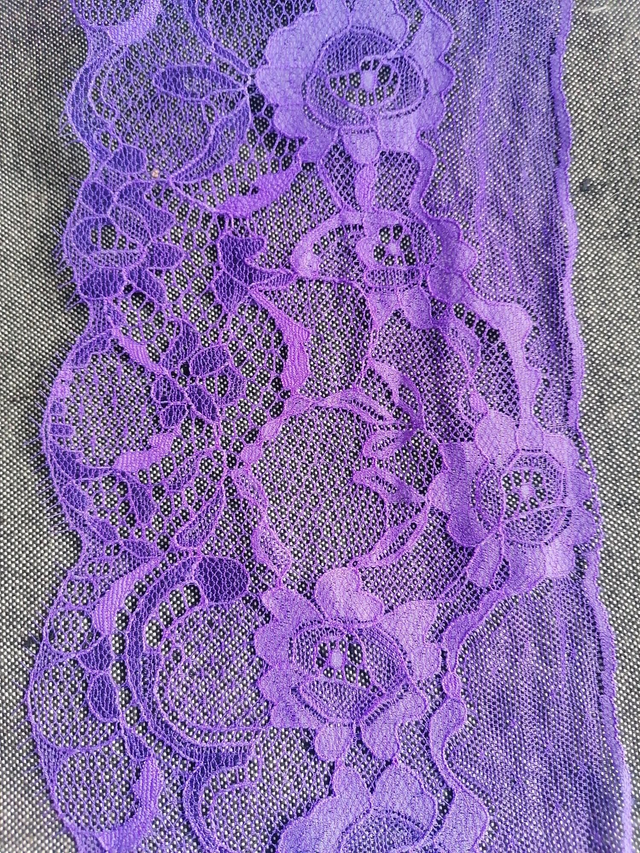Dentelle violette