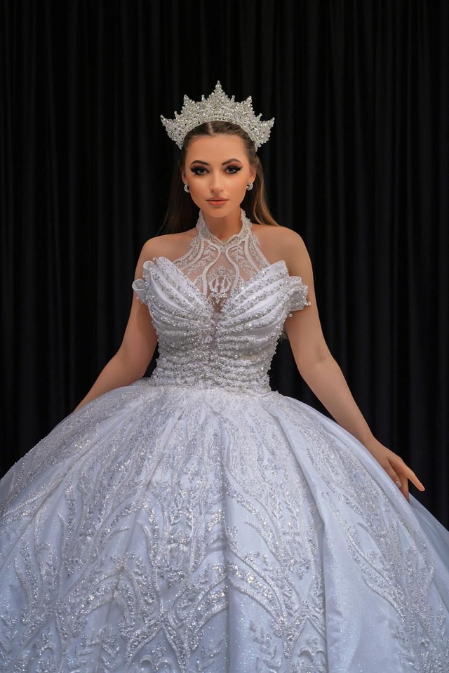 Robe de Mariée Princesse Luxury Col Bijou avec Paillettes / Réf RMP09