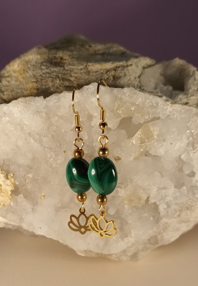 Boucles d&#039;oreilles en malachite