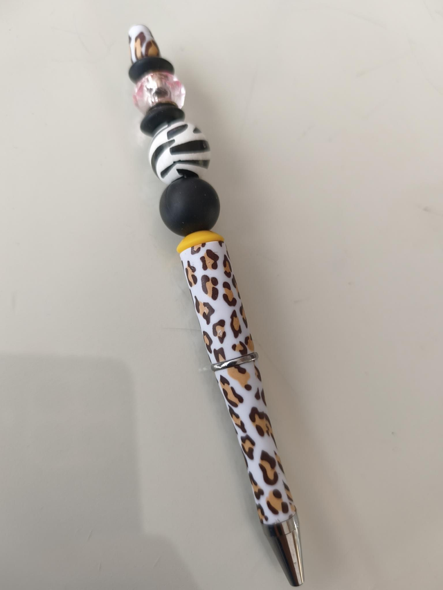 Stylo léopard et zebre