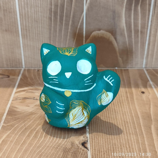 Darumas Maneki Vert