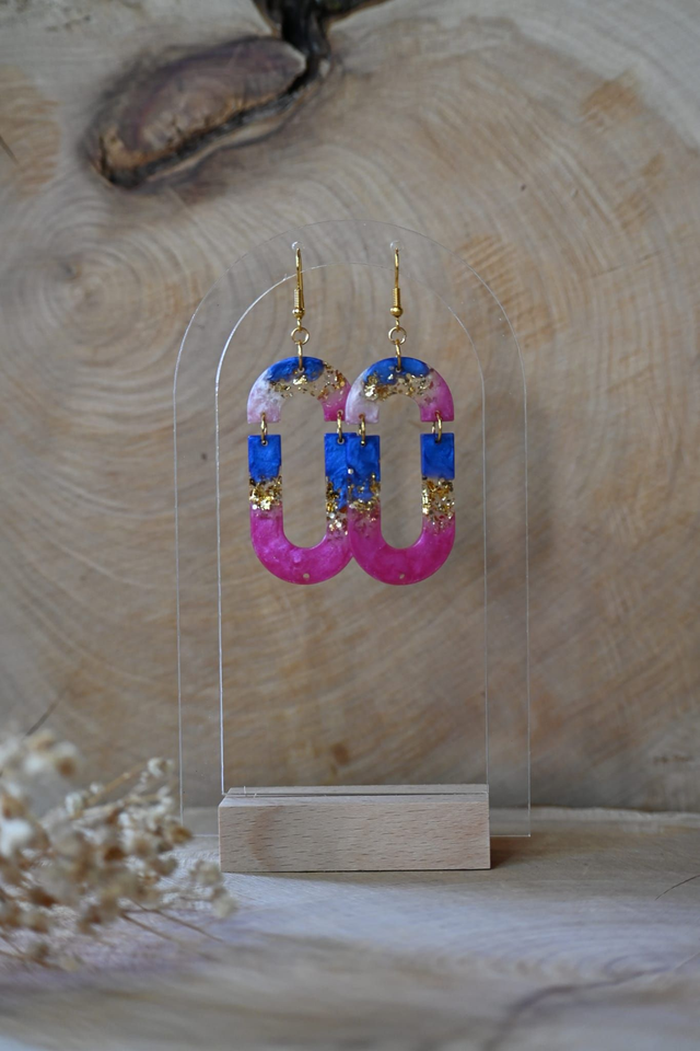 🌈 ARCANA 🌈- Boucles d’oreilles en résine UV – Élégance & Mystère✨