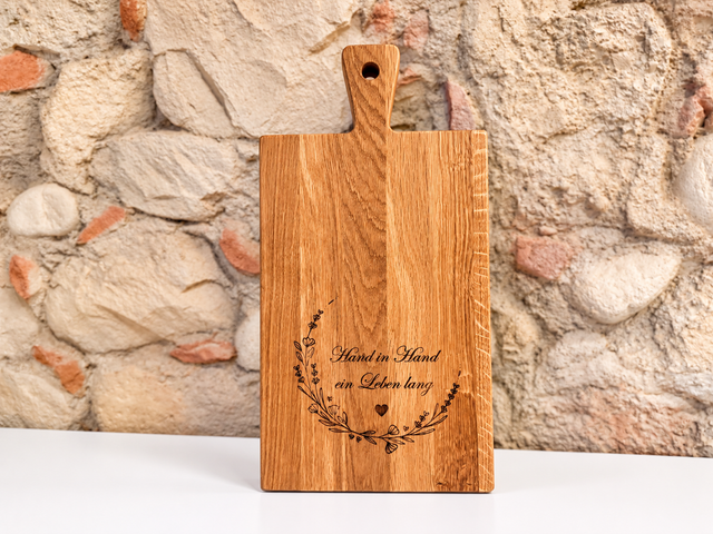 Brotzeitbrett „Hand in Hand“ – aus massiver Eiche