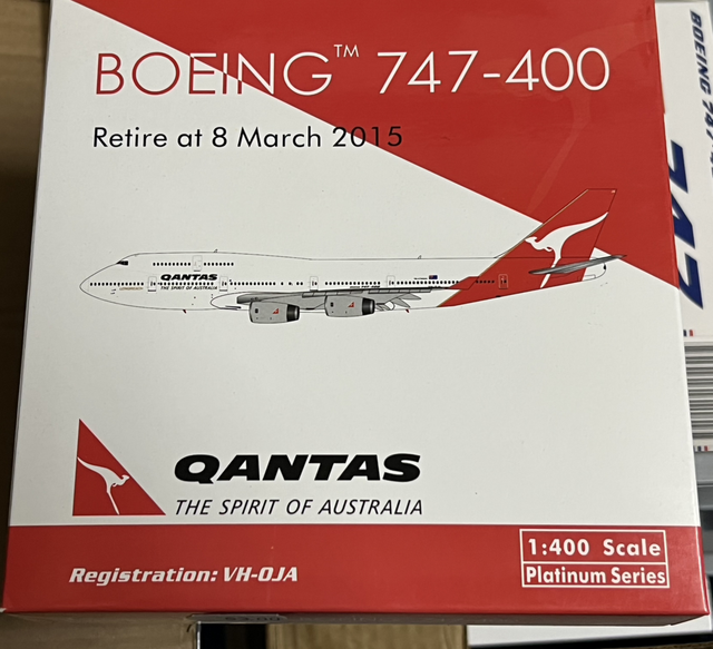 1:400 Qantas B747-400 VH-OJA Phoenix Models