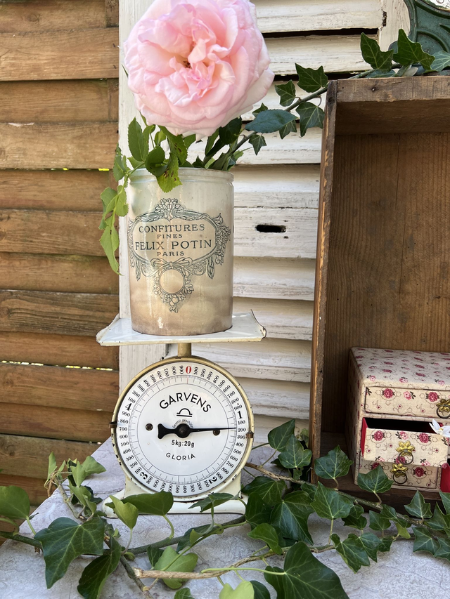 GLORIA - Balance ménagère ancienne Garvens en tôle émaillée