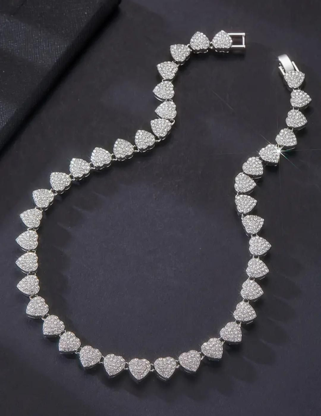 Parure de bijoux cœurs scintillants 