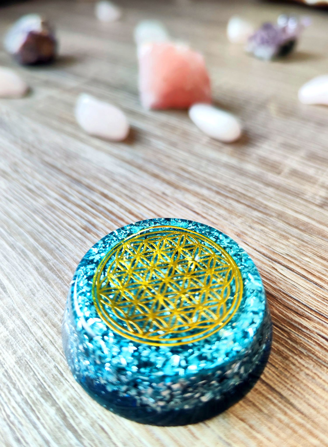 Orgonite ronde verte 2