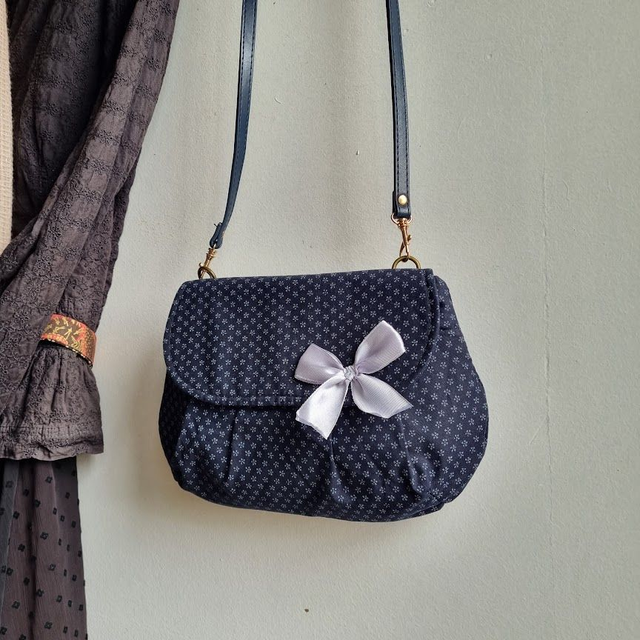 Sac forme pochette "Kiko" bleu marine