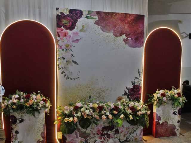 PAINEL FLORAL MARSALA COM LED - LOCAÇÃO  
