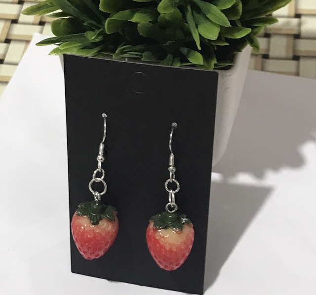 Red Dangling Earrings- RDE34