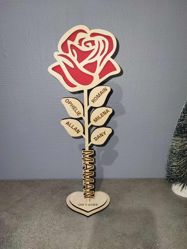 Rose relief "Maman ,Mamie, Mémére, Autre"