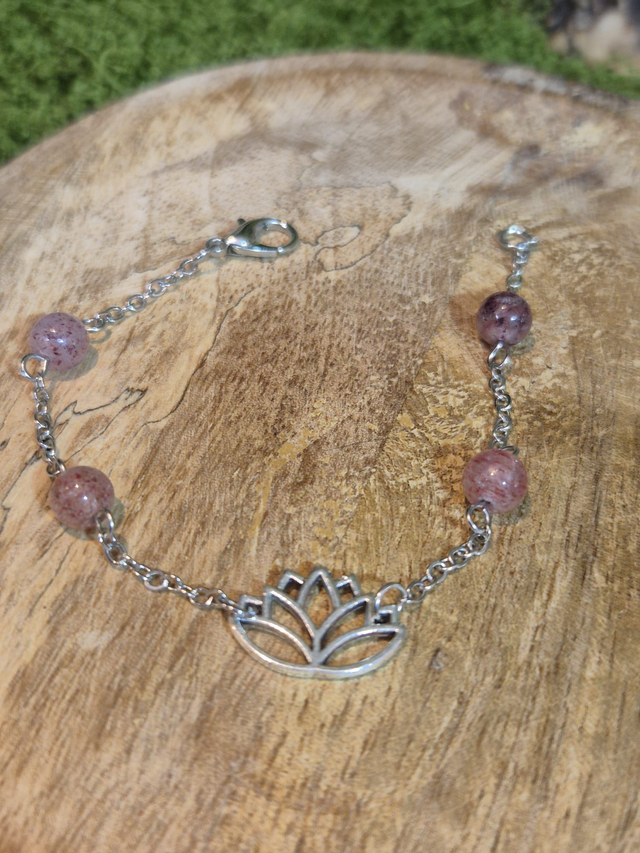 Lotus Radieux – Quartz Fraise – Collection Charme Magique