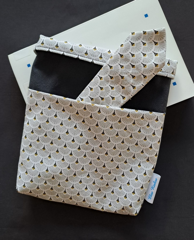 pochette pour livres