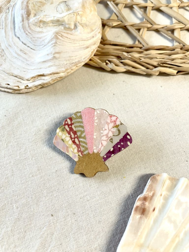 Broche coquillage tons rose et mauve