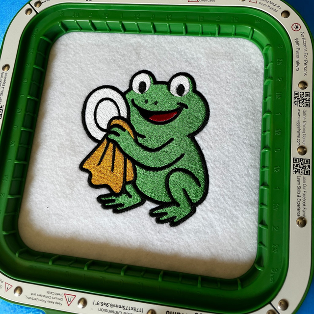 Fichier broderie Grenouille - 2 Tailles / 12 Formats