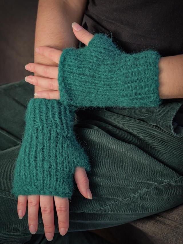 Mitaines alpaga et soie, vert bouteille, tricotées à la main en France 