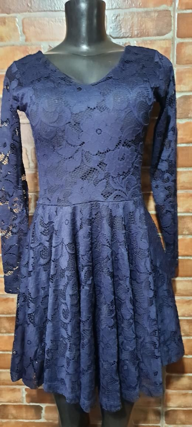 Vestido de RENDA Azul. Manga 3/4