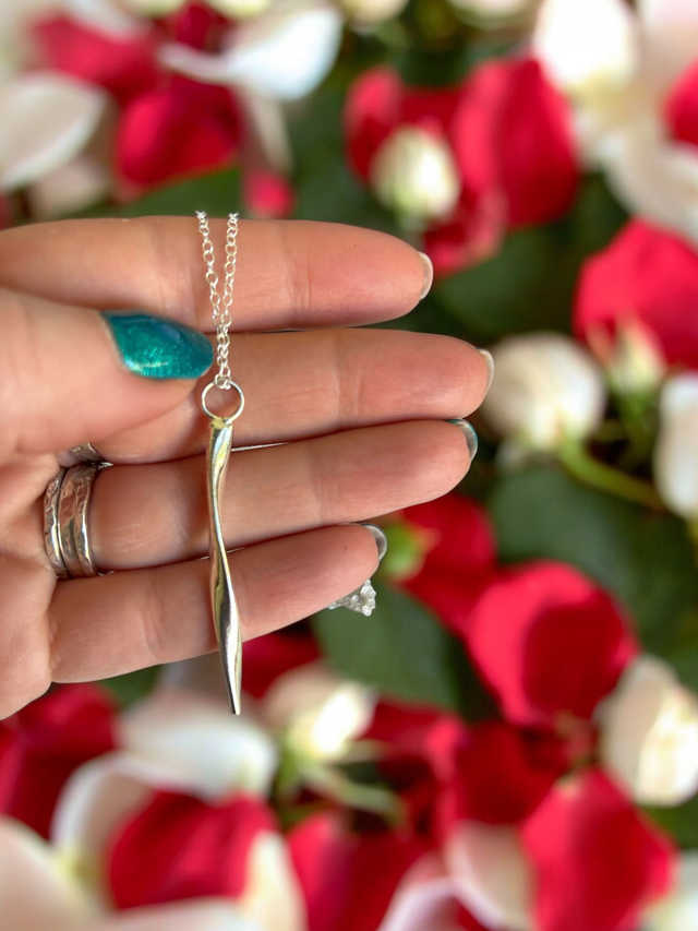 Thick Twisted Drop Pendant 