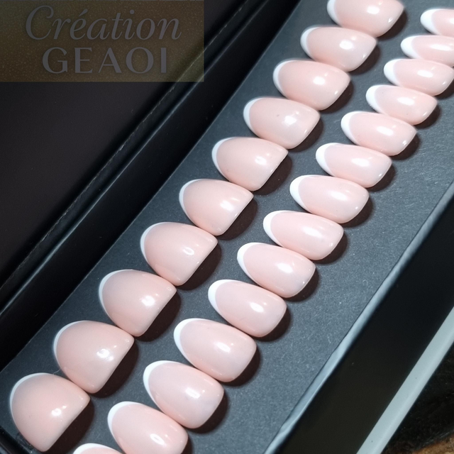 French classique nude little rond S