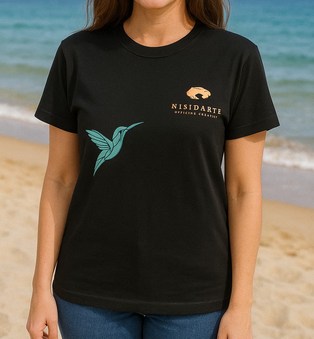 Maglietta "Colibrì" dipinta a mano dai ragazzi di Nisida