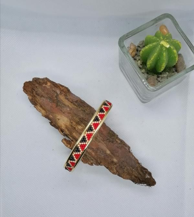 Montagne noire/rouge