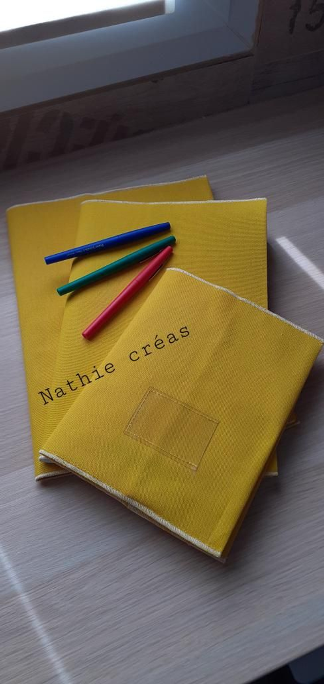 Protège Cahier Jaune