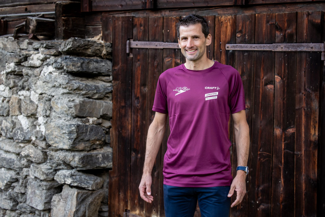 T-Shirt nur für Finisher 2022 (bordeaux) Herren 