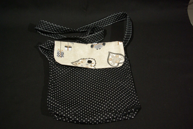 925-Sac bandoulière noir "hibou" L21 x H25 cm