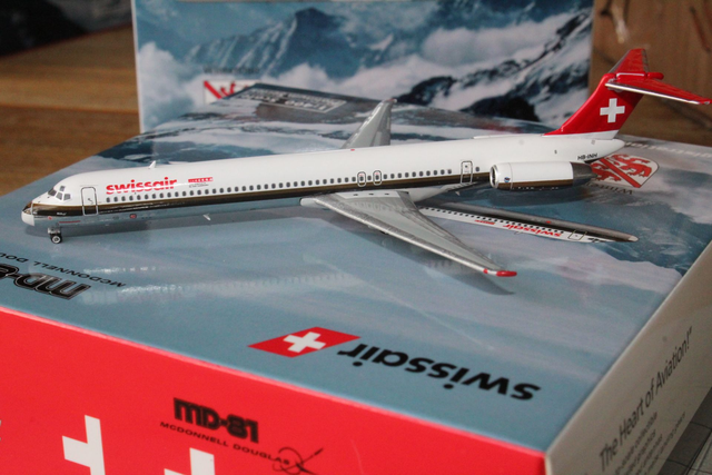 Swissair MD-81 (HB-INH) "Winterthur", 1:400