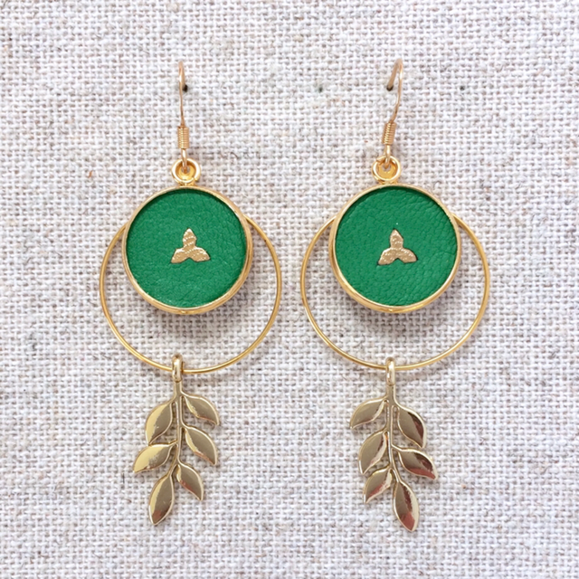 Boucles d’oreilles « Music Awards » dorées, cuir vert prairie