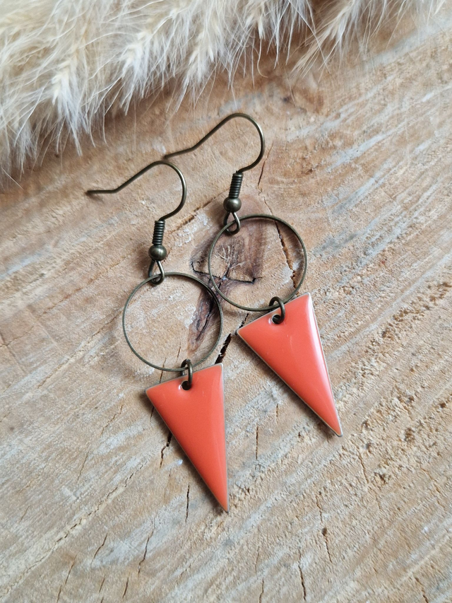 Boucles d'oreilles "Triangles émaillés" - Modèle bronze et orange