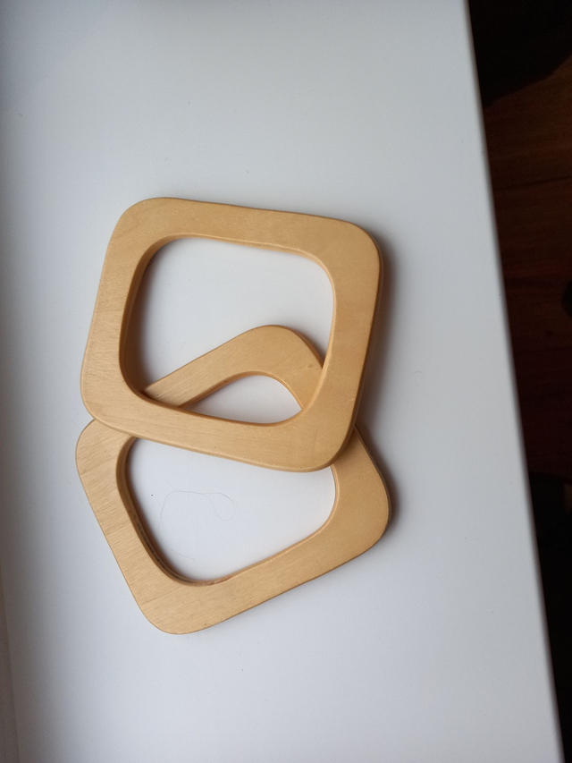 Tassenbeugel hout (11 cm x 9,5 cm)