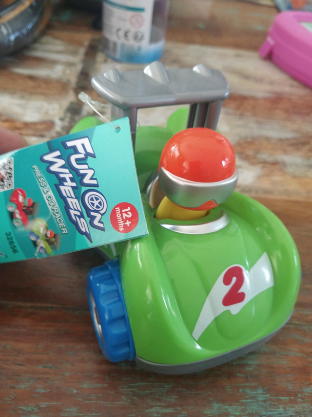 FUN WHEELS PRESS AND GO RACER