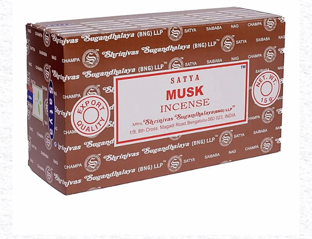 Satya suitsuketikku Musk