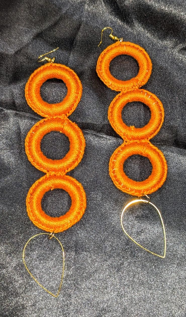 Hoop dangle earrings (orange)
