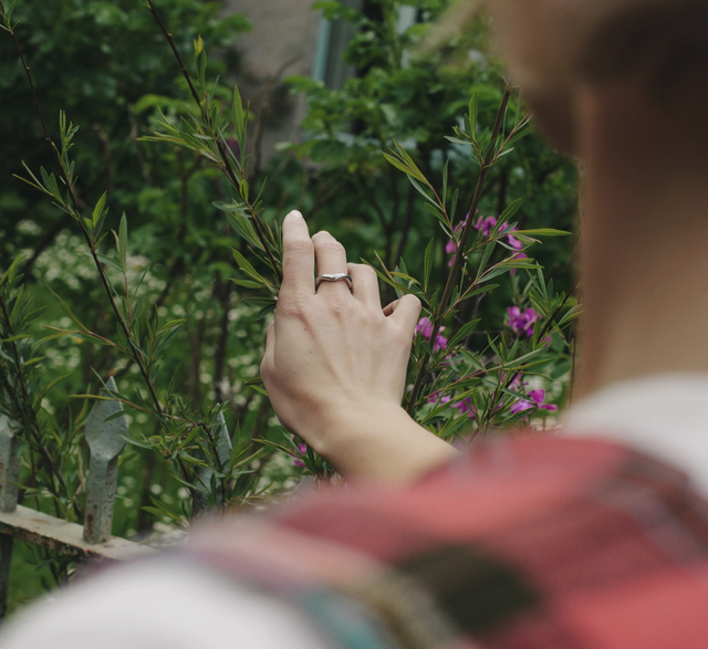 NM silver irregular band ring