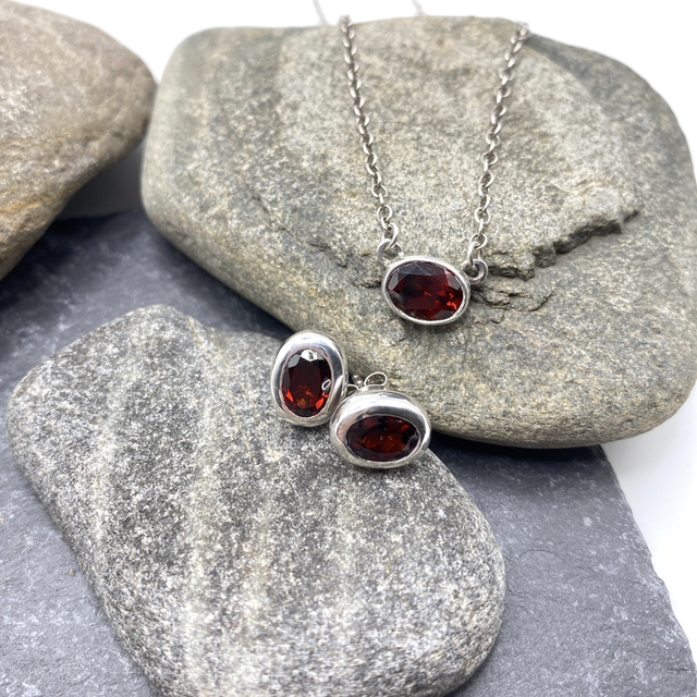 REFURBISHED Garnet and Sterling Silver Stud Earrings for pierced ears