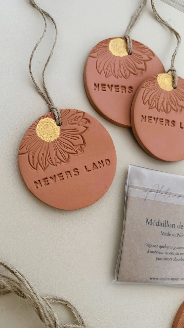 Edition limitée : Médaillon parfumeur NEVERS LAND