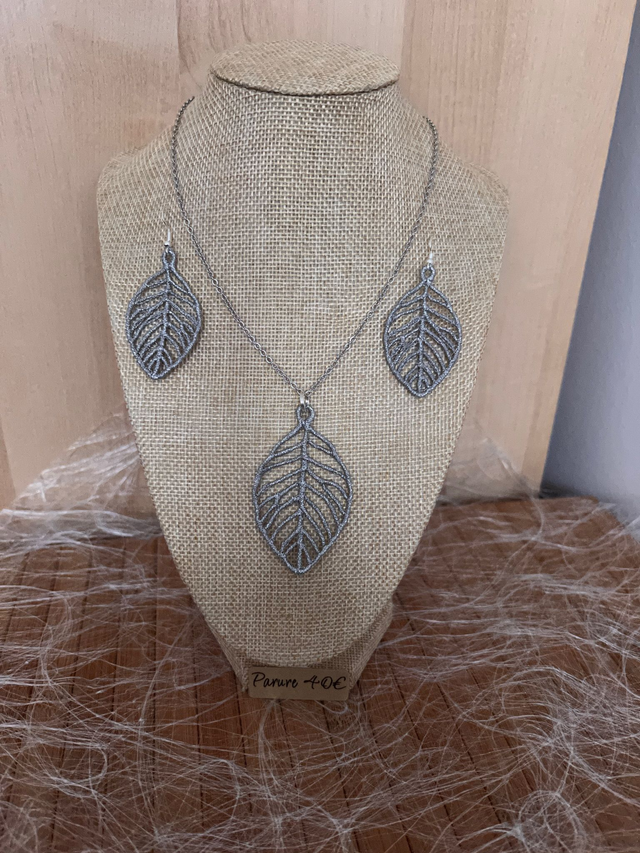 parure chaîne et boucles "feuilles" 