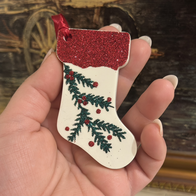 SET OF 4 GLITTER PINE BRANCHES BAUBLES