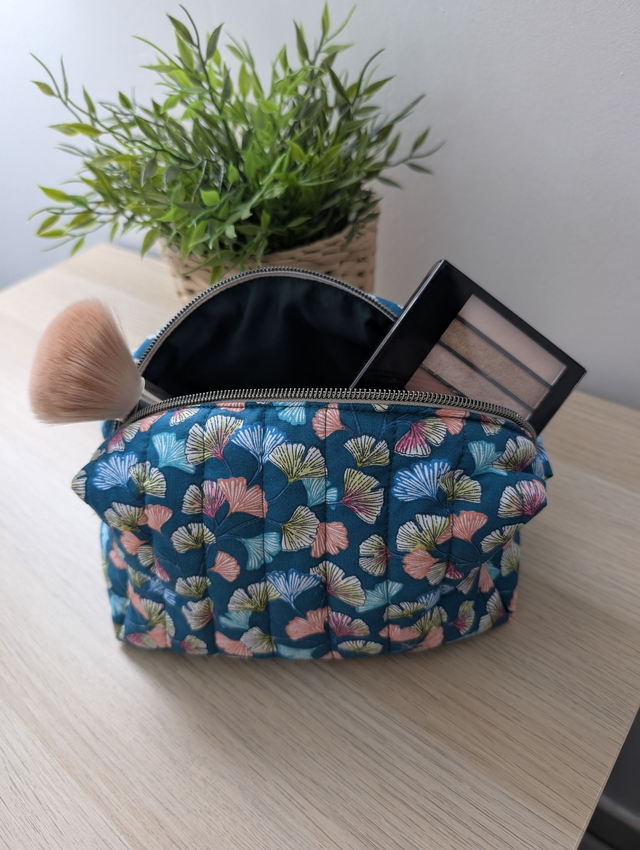 Trousse matelassée verte foncée