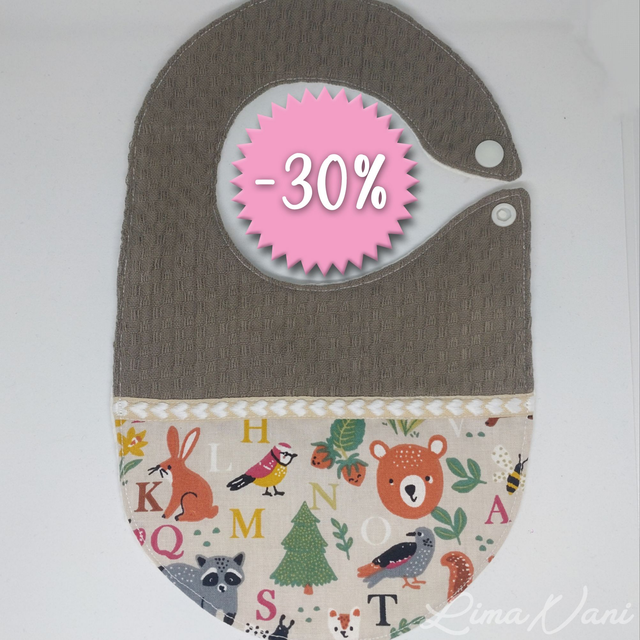 HĀNAU MEA – Le bavoir de naissance personnalisable