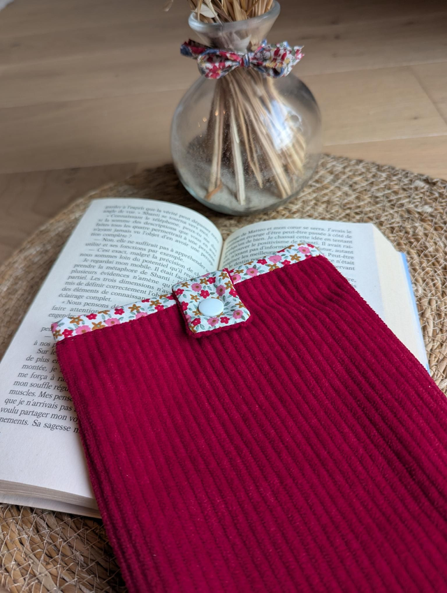 Pochette pour livre de poche