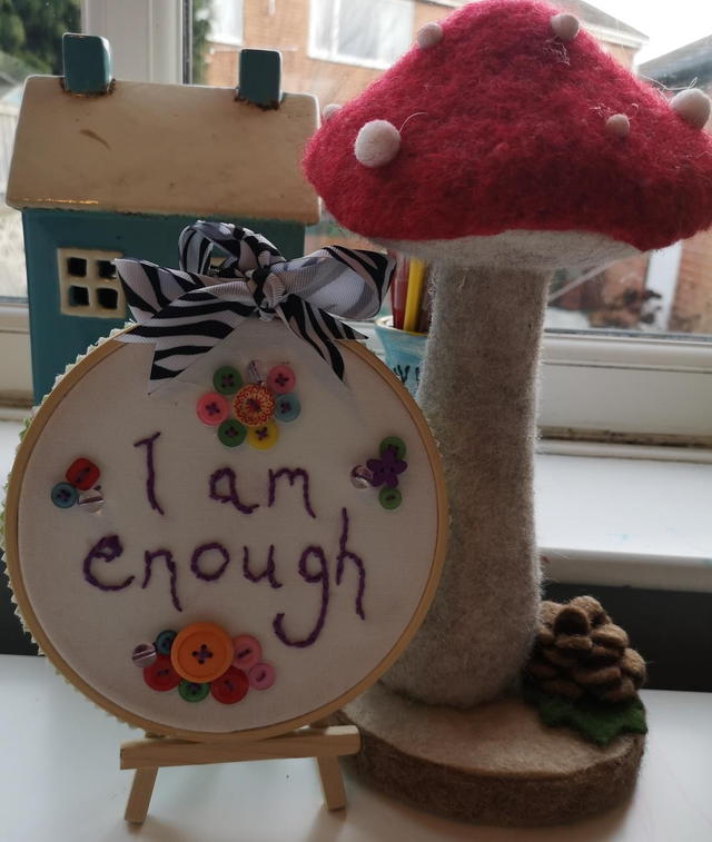 Make &amp; Create Calm Happiness Hoop stitching kit 